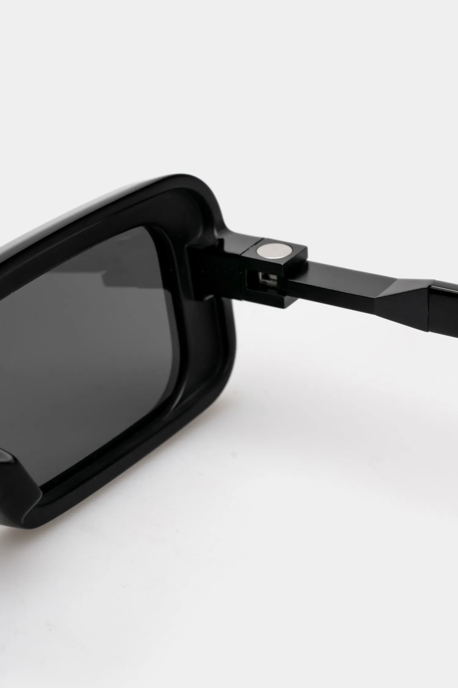 Asymmetrical sunglasses | WL0053