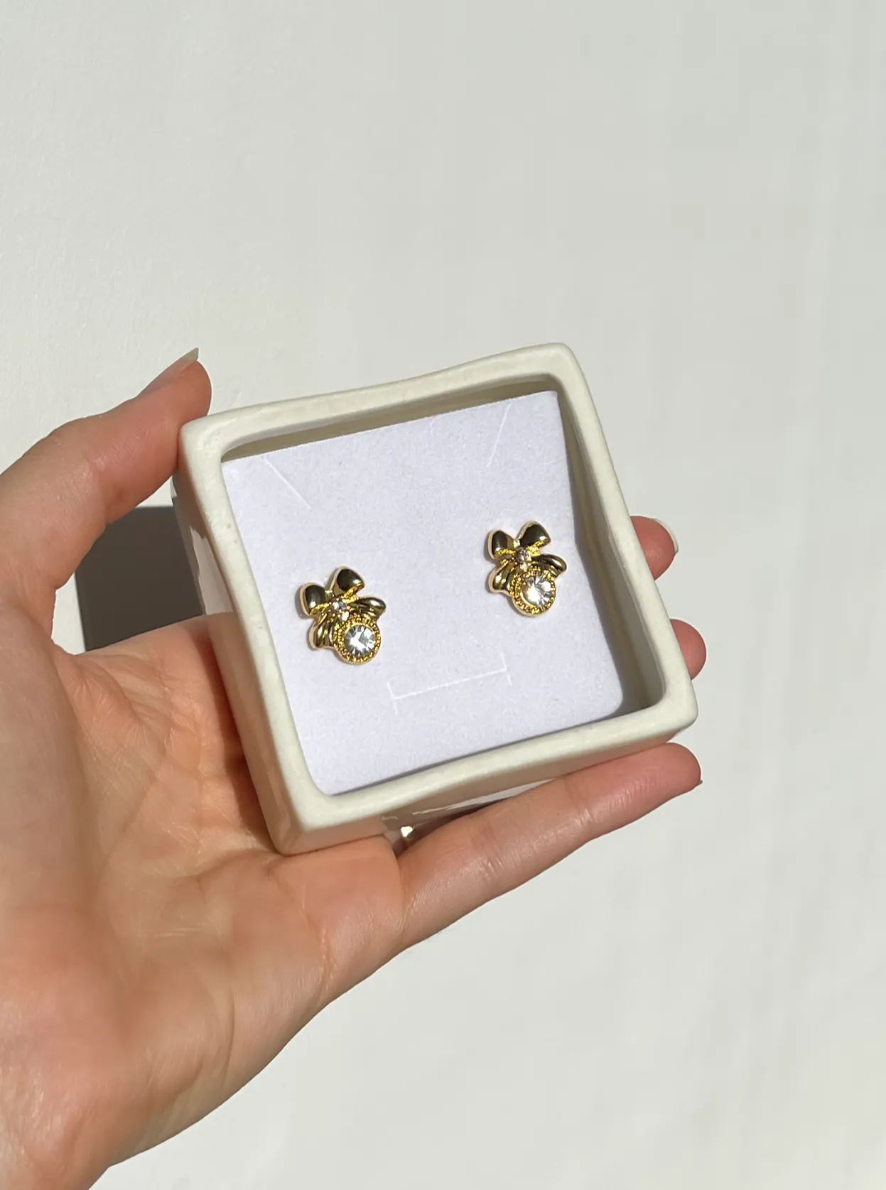 Bow CZ Studs