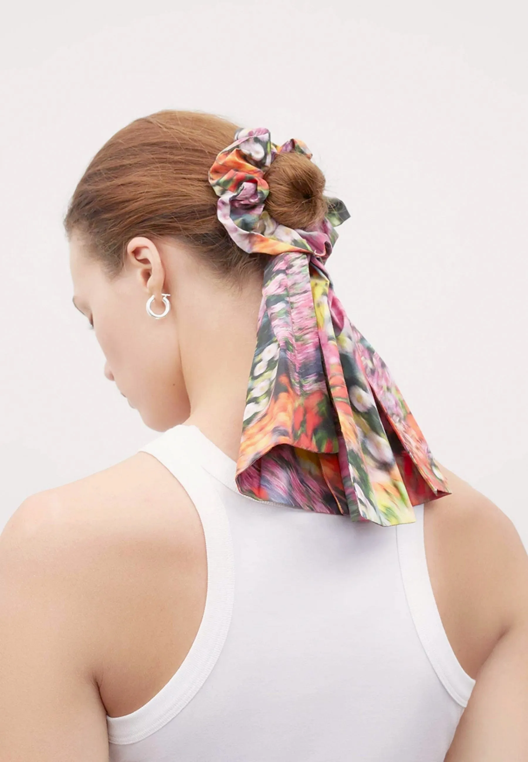 Bow Scrunchie - hazy floral