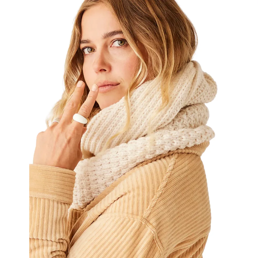 Carve Harper Infinity Scarf