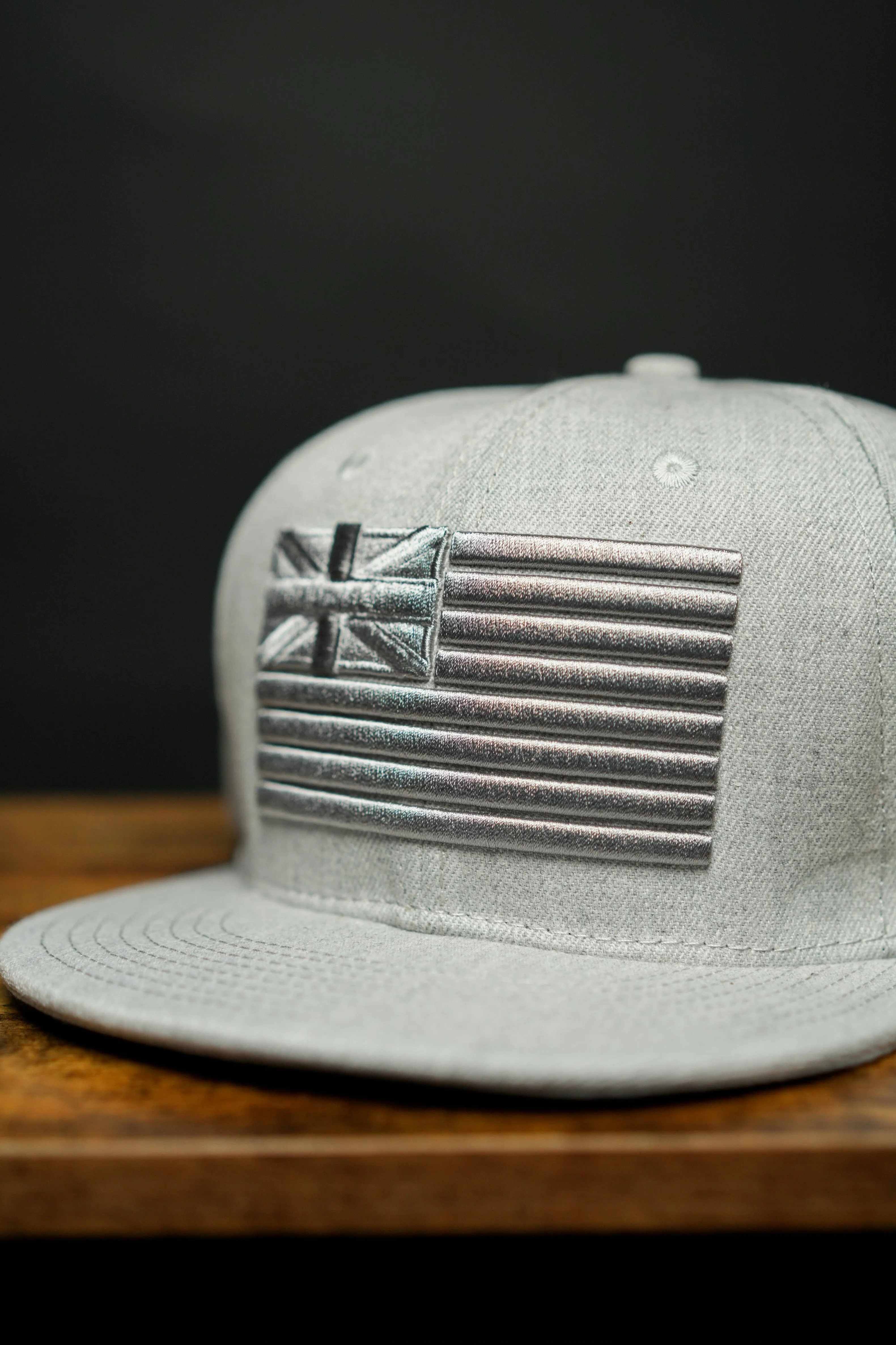 GRAY FLAG HAT