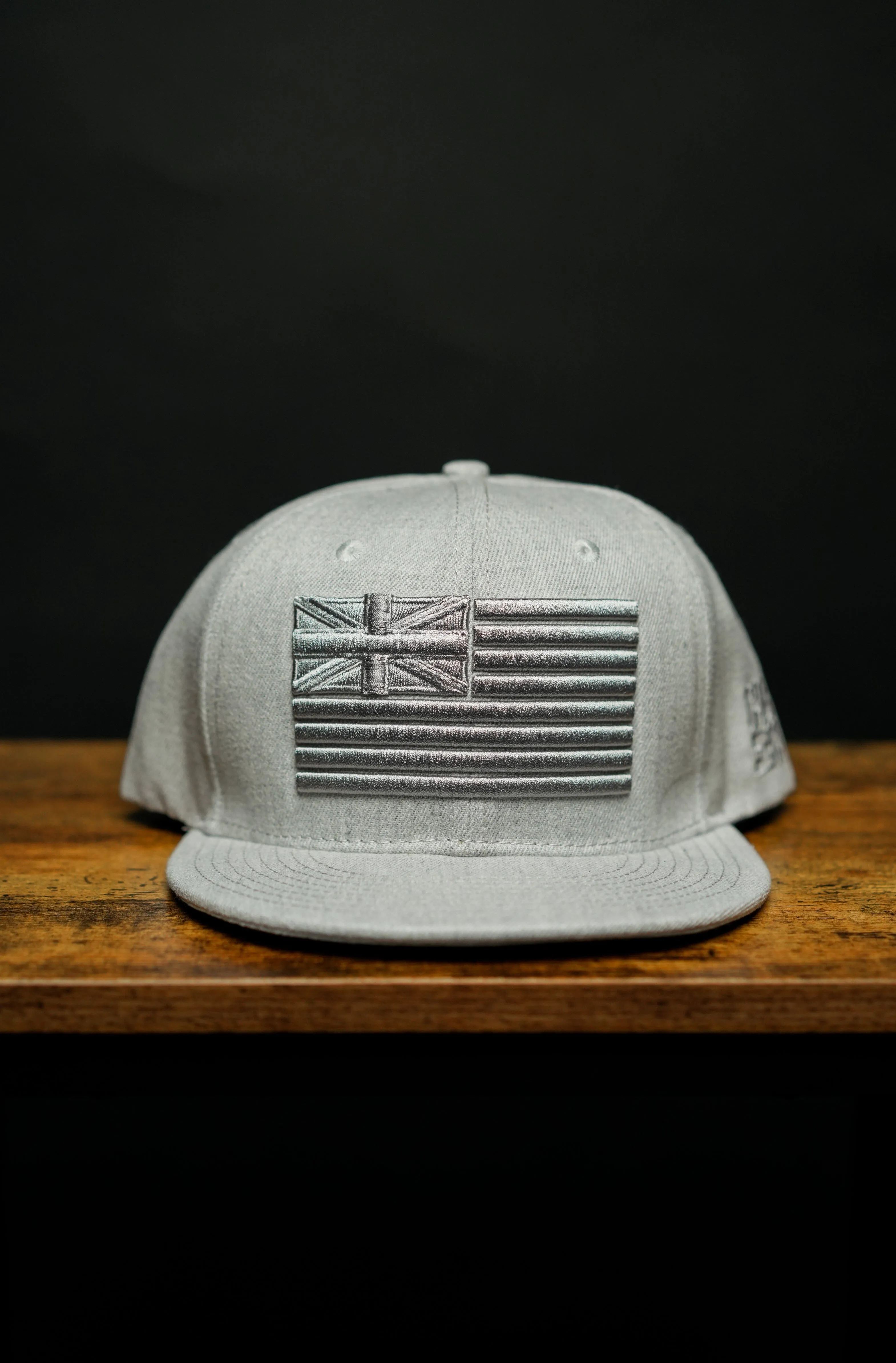 GRAY FLAG HAT