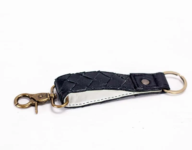 Leather handwoven keyring with clip - Black