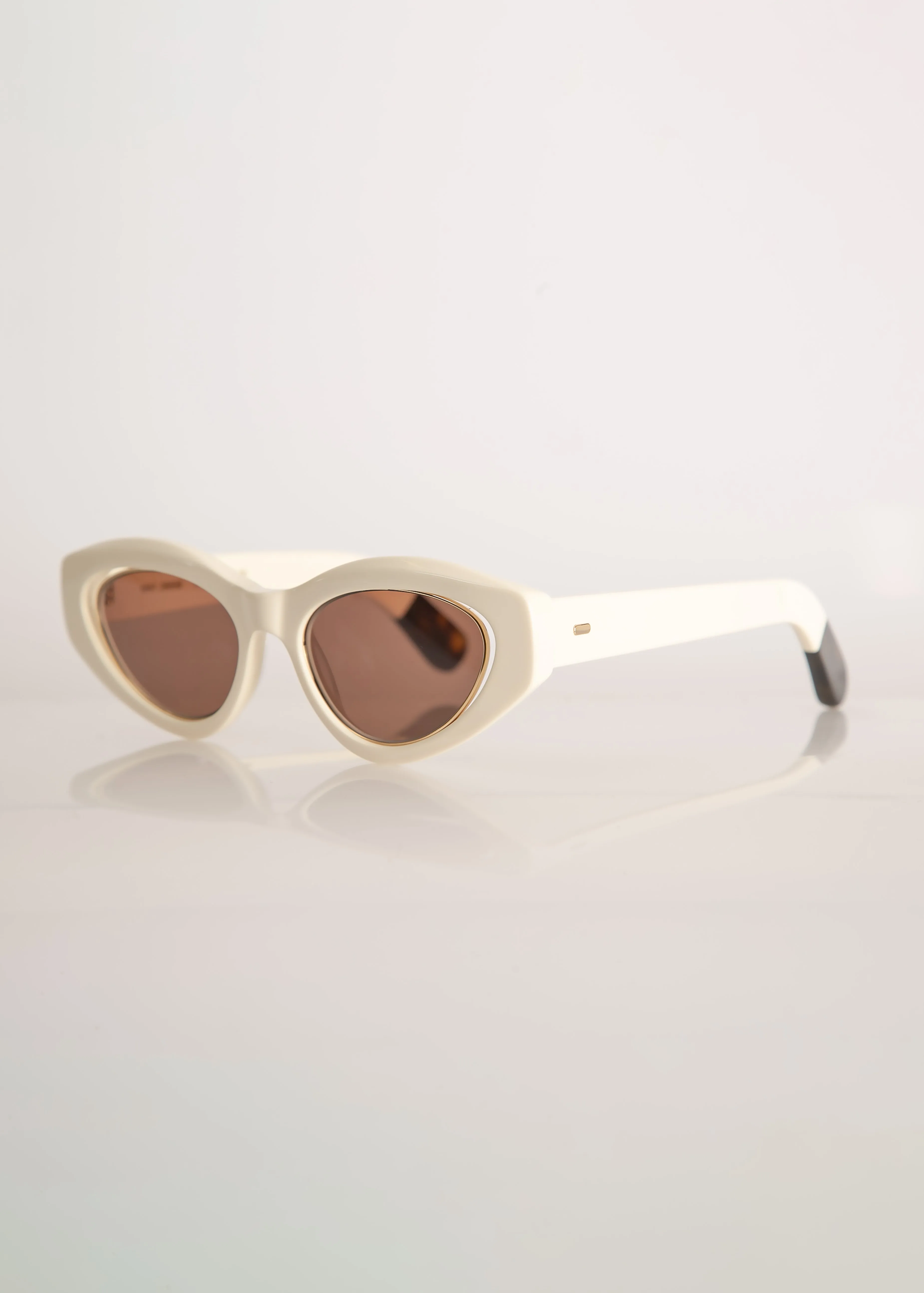 MAVI SUNGLASSES / CREAM