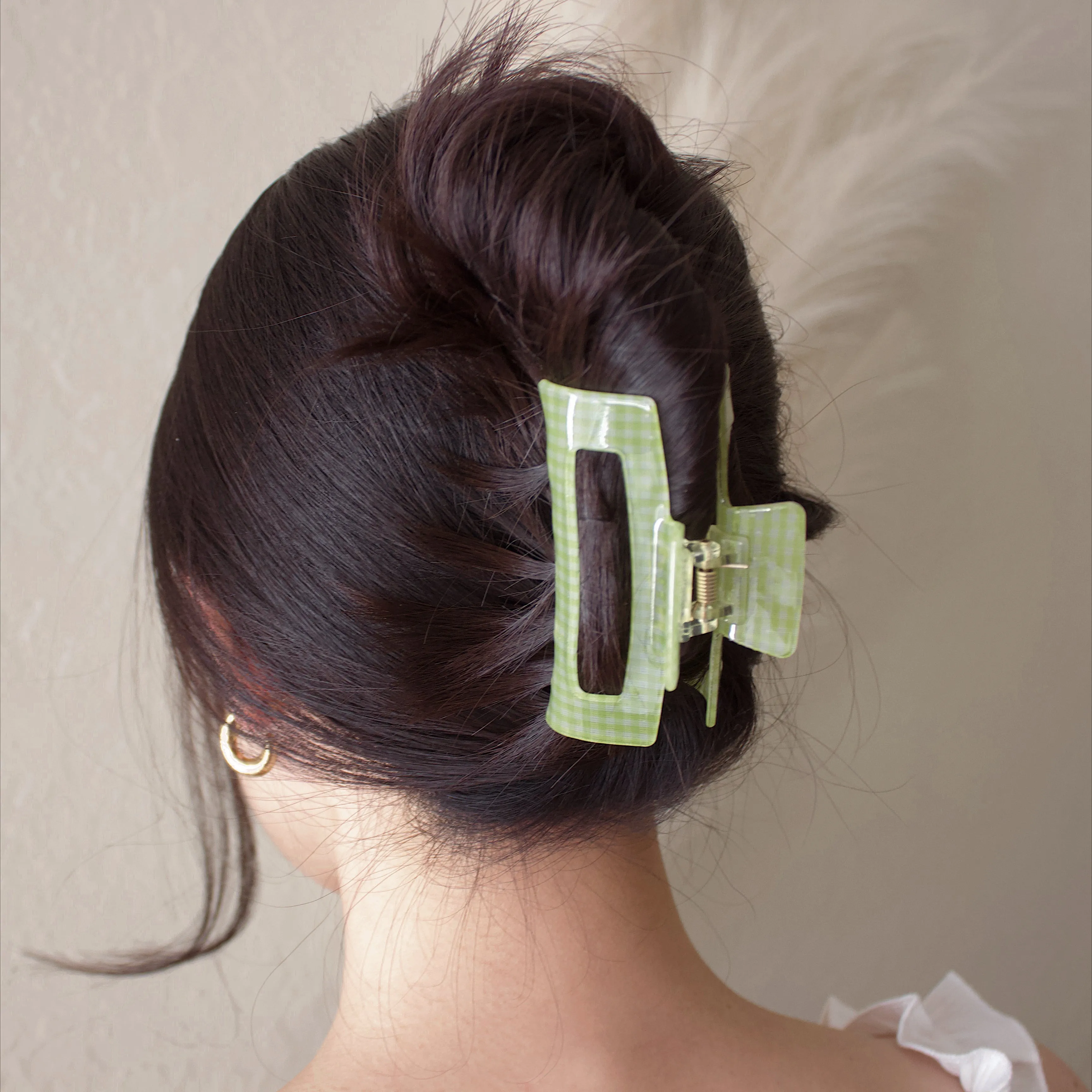 Picnic Date Claw Hair Clip