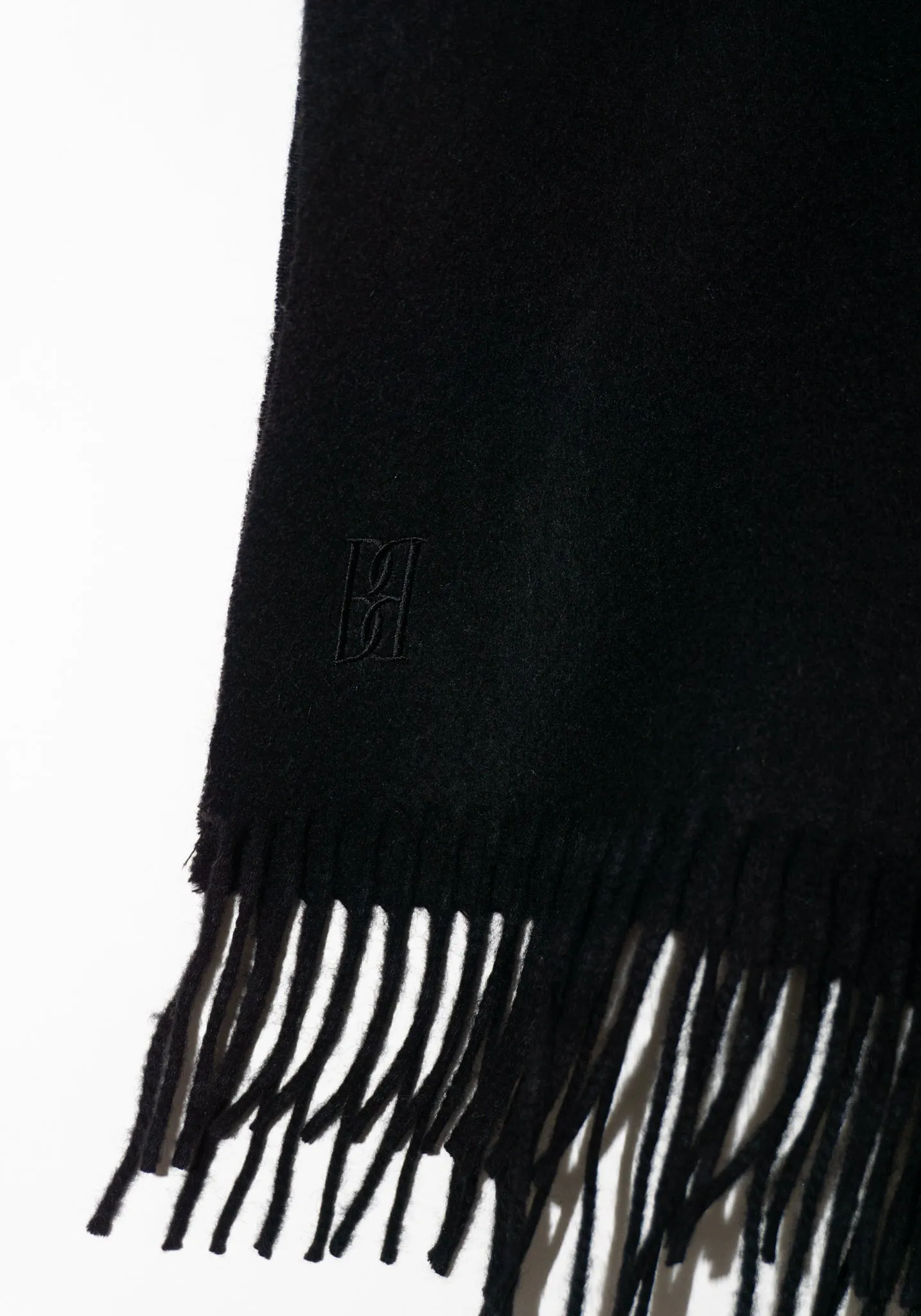 Turtla Scarf in Black