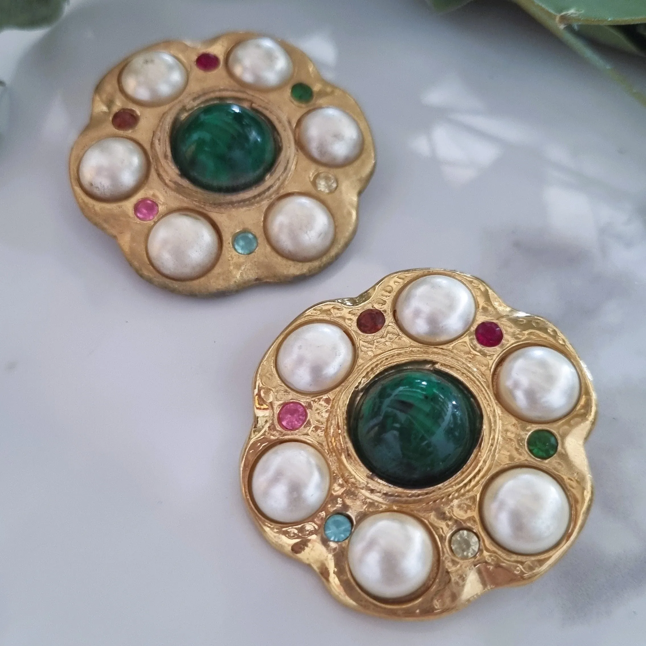 Vintage earrings - Clip on earrings